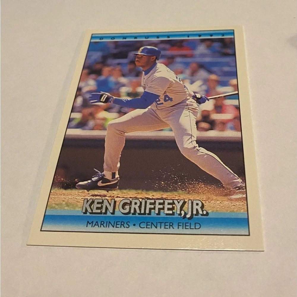 Ken Griffey Jr. 1992 Rare! Error Baseball Card # 165 (No Dot after inc) Vintage